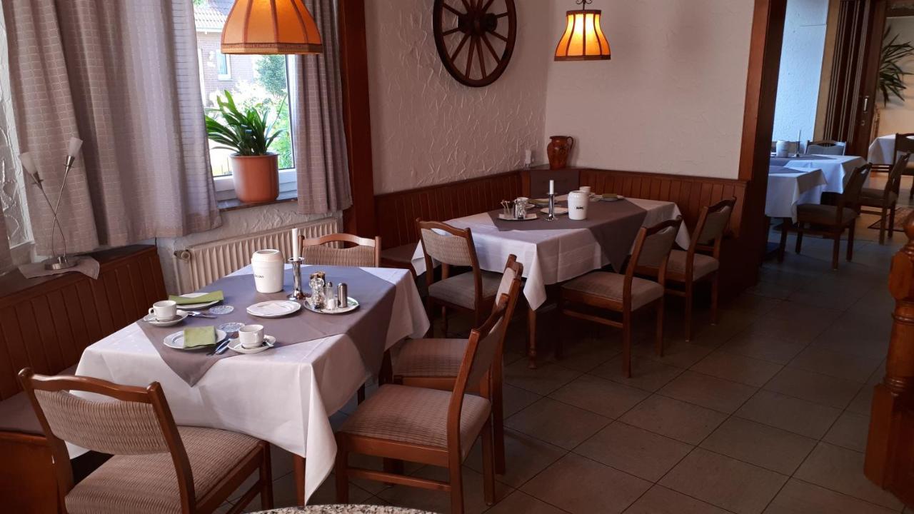 Gasthaus Deutsches Haus Garni Wunstorf Esterno foto